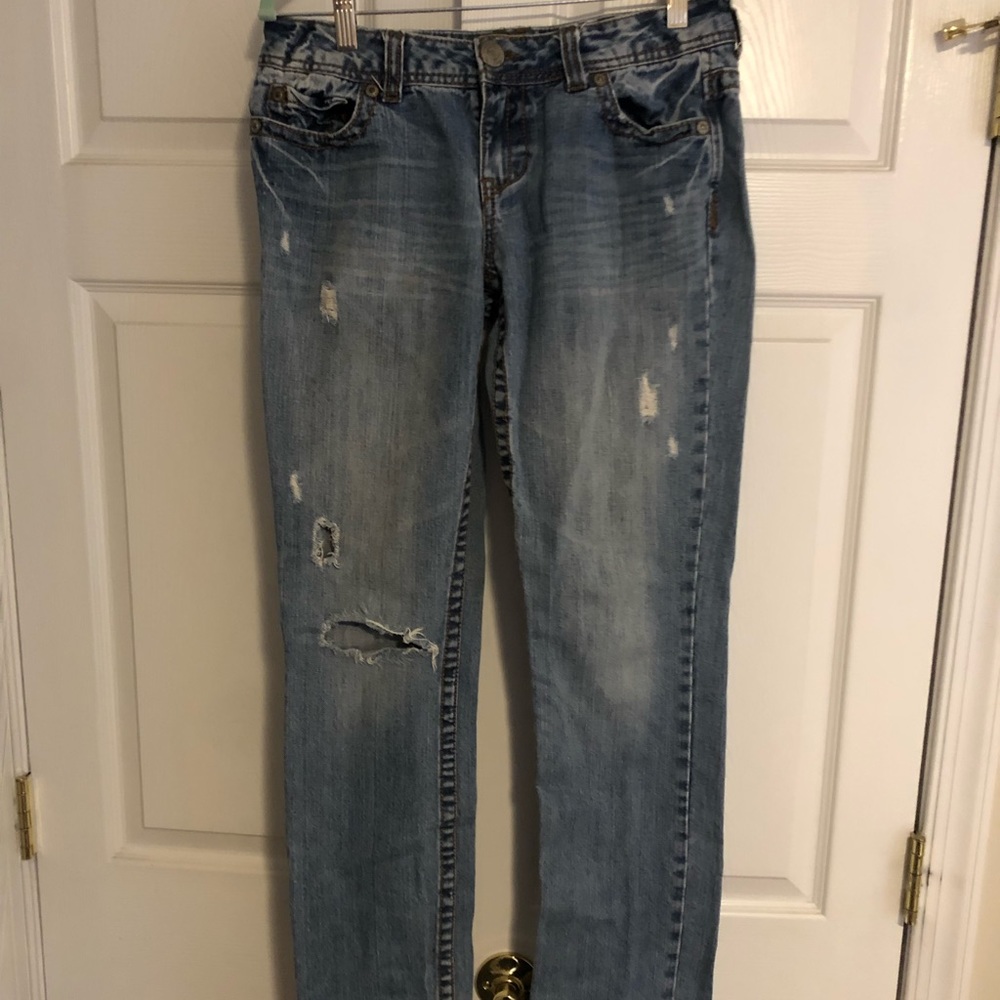 Aeropostale ripped skinny jeans